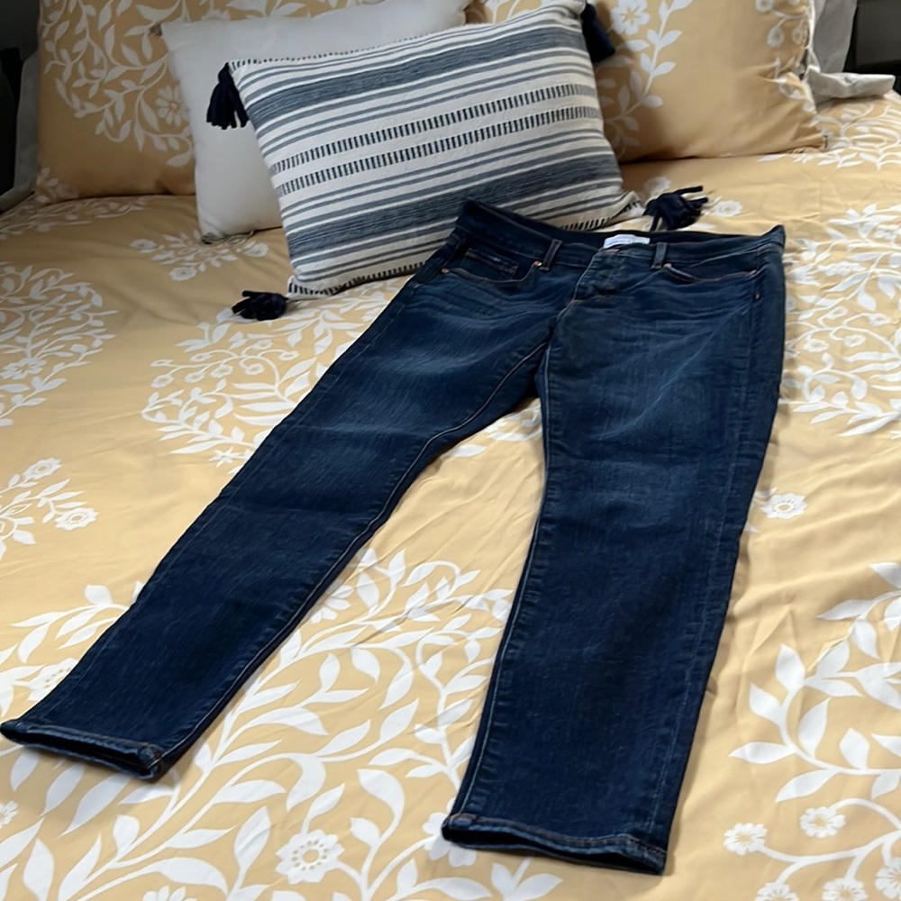 Loft sustainable dark washed skinny jeans. Size 10